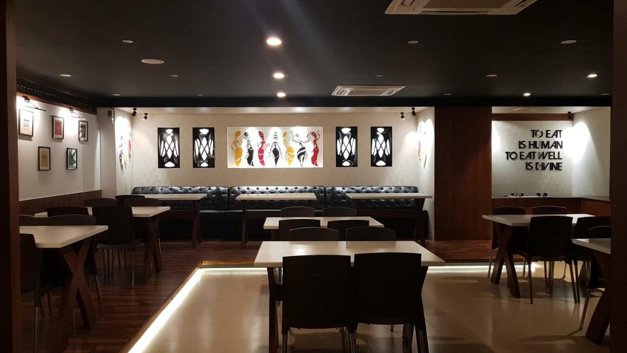 Hotel Tranquil Manipal Extérieur photo